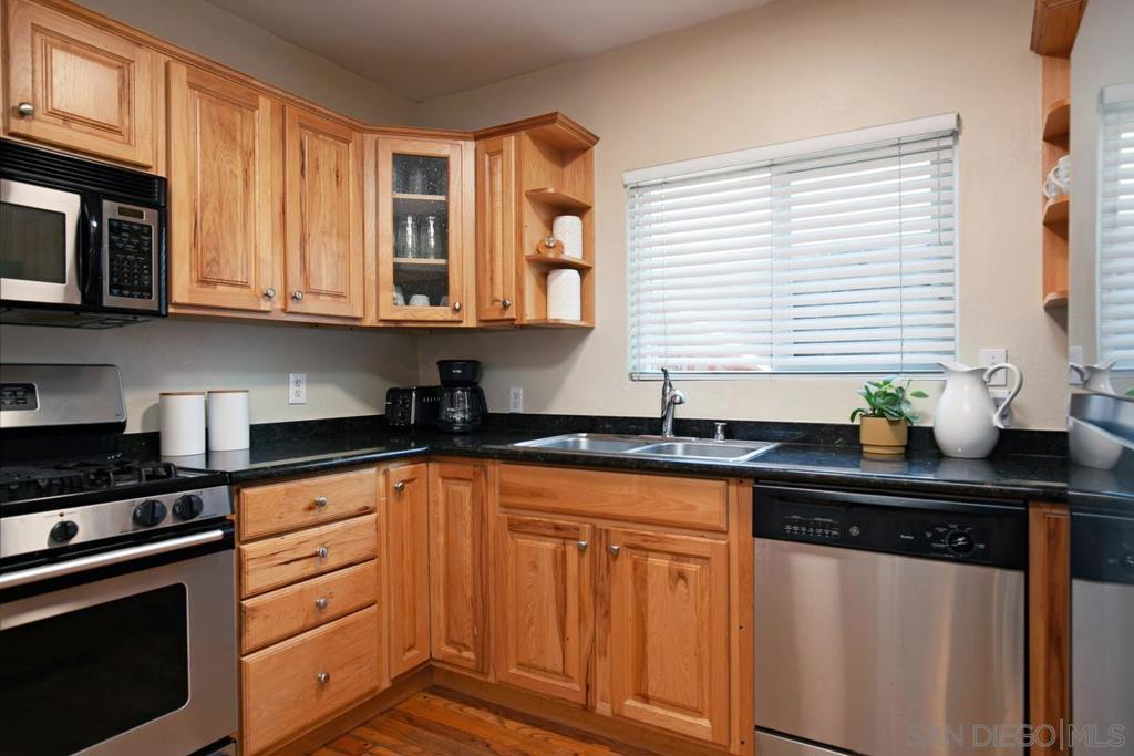 MLS #250040960SD image #7