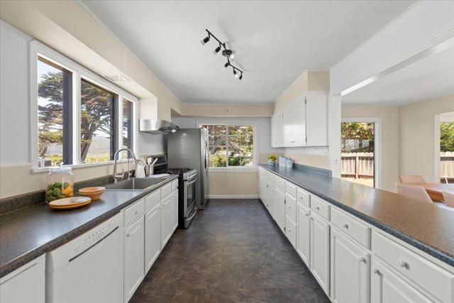 1263 Reservoir Road, Pescadero CA: https://media.crmls.org/mediaz/31fc95db-68eb-4f60-853d-b9b1602bfa5c.jpg