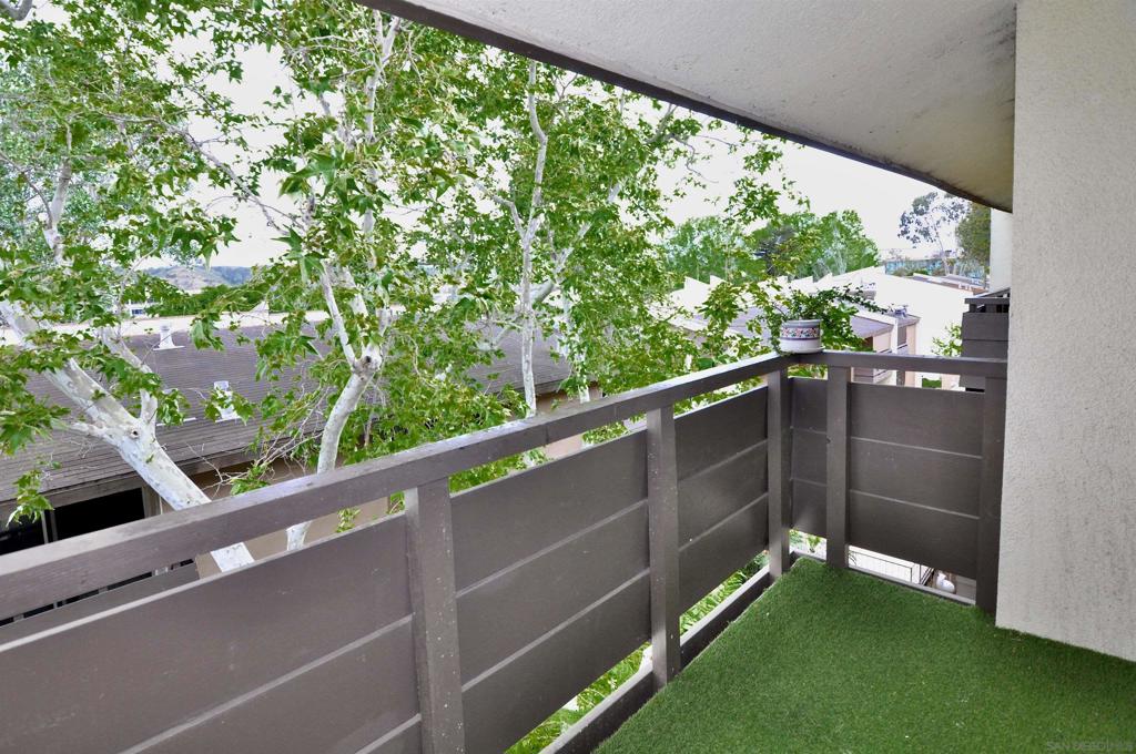 1621 Hotel Circle S - photo 18