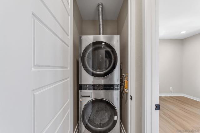 13016 Lumen Way, San Diego CA: https://media.crmls.org/mediaz/31fe345c-8c14-4d58-b698-96aef12f00db.jpg