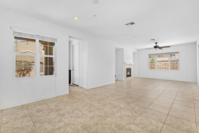 585 Via De La Paz, Palm Desert, CA 92211