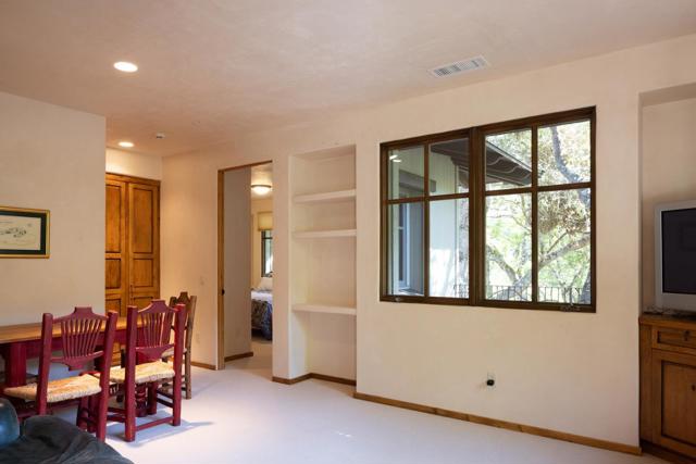 7 Rumsen Trace, Carmel CA: https://media.crmls.org/mediaz/31ffa18f-8f4a-4550-be15-cfa5ce4380a5.jpg