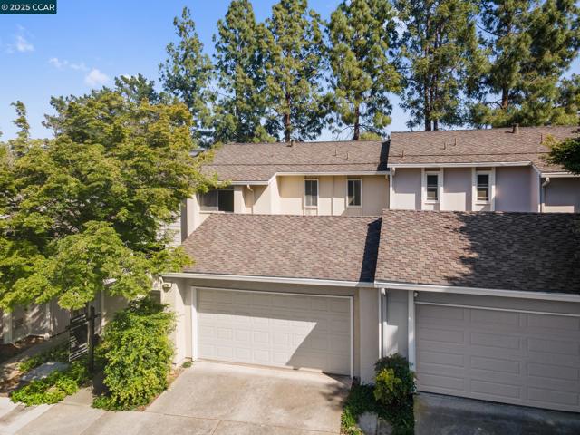 1706 Siskiyou Dr, Walnut Creek CA: https://media.crmls.org/mediaz/31ffb75a-5fb1-4e78-9849-f673c409e4a6.jpg