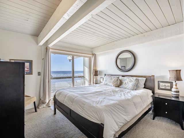 753 The Shoreline, La Selva Beach CA: https://media.crmls.org/mediaz/32000916-7b1e-4ae4-a9b1-9687647d7865.jpg