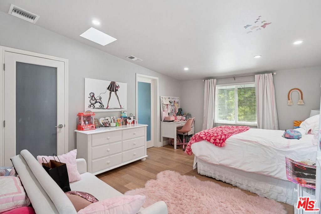 MLS #25556461 img 46