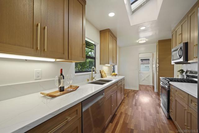 4427 Osprey St, San Diego CA: https://media.crmls.org/mediaz/320273cd-5b76-4265-8566-f461612ca6e1.jpg
