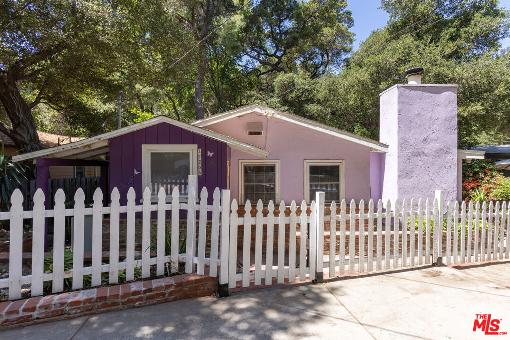 12205 Spring Trail