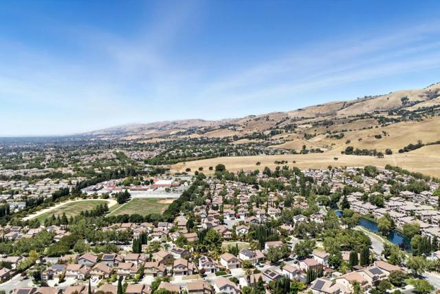 3297 Pomerado Drive, San Jose CA: https://media.crmls.org/mediaz/3202e9f4-3012-44bf-baf8-41b1c405edb0.jpg