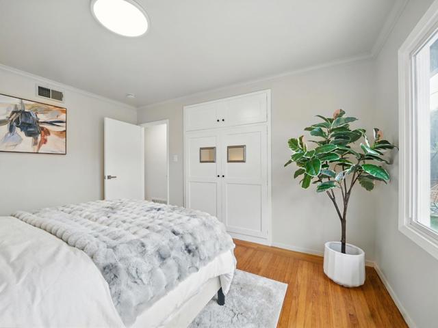 328 Heather Way, South San Francisco CA: https://media.crmls.org/mediaz/3204216f-62d7-430c-9f15-3c535ed978da.jpg