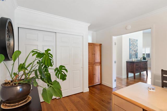 1163 Lomitas Ave, Livermore CA: https://media.crmls.org/mediaz/32047c32-9ee2-44f2-bee8-28a53d6dcc0c.jpg