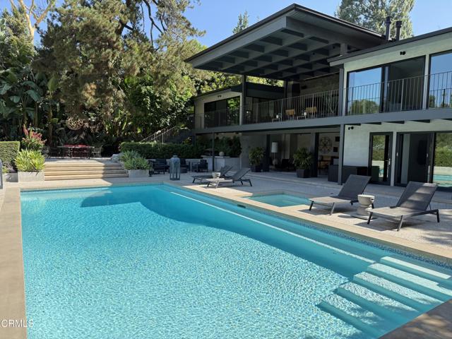 1240 Chateau Road, Pasadena CA: https://media.crmls.org/mediaz/3205234b-2b36-4e05-b55d-476843330fa0.jpg