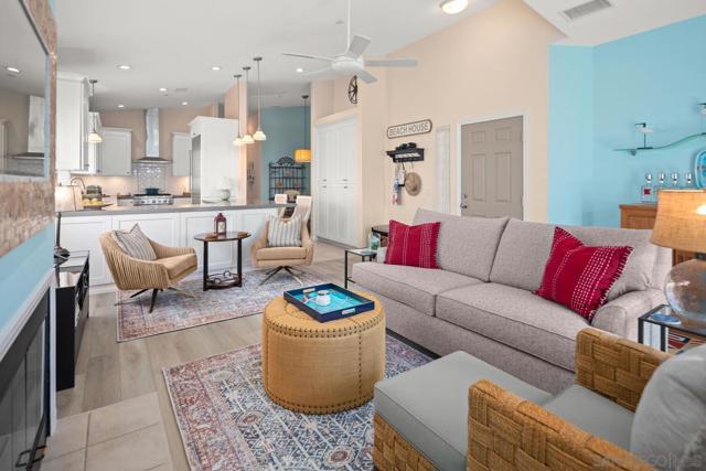 737 G Avenue, Coronado CA: https://media.crmls.org/mediaz/3206a109-e196-4864-8d0c-28c6ec376ece.jpg
