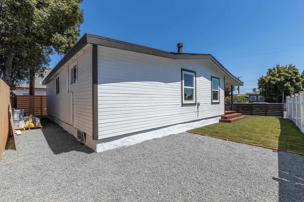 4020 Dwight St - photo 15