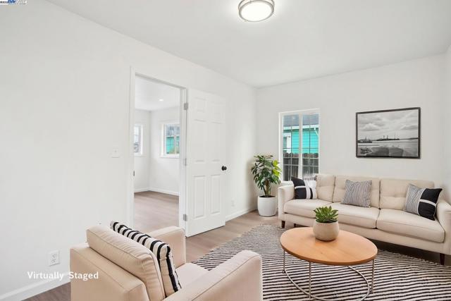 1130 61St Ave, Oakland CA: https://media.crmls.org/mediaz/320736fd-e74f-4009-8076-96bed2de2726.jpg