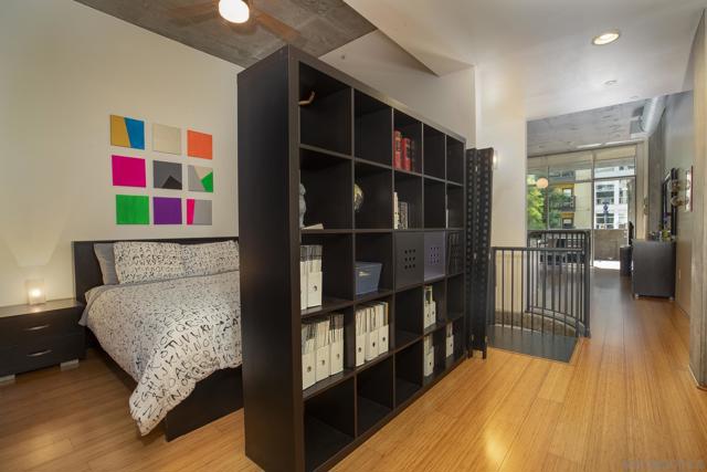 1025 Island Ave, San Diego CA: https://media.crmls.org/mediaz/320746da-351b-4836-bc77-67171baf0808.jpg
