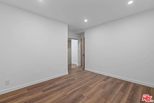 2447 N Beachwood Drive, Los Angeles CA: https://media.crmls.org/mediaz/3207528f-dba0-4c7c-b376-de0814a09ca5.jpg