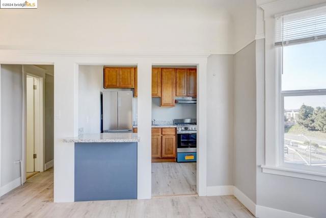 Image 14 of 28 For 680 14th St  