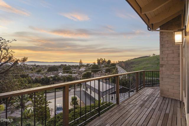 Detail Gallery Image 8 of 79 For 4149 Foothill Rd, Ventura,  CA 93003 - 4 Beds | 3 Baths