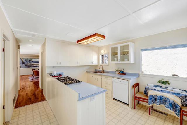 642 Cypress Street, Monterey CA: https://media.crmls.org/mediaz/3207cca4-473c-4daa-8277-97f8b7acabbf.jpg