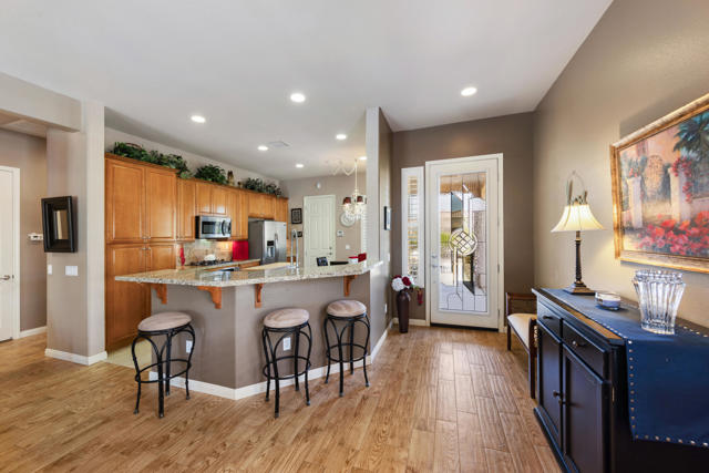 41412 Calle Pampas, Indio CA: https://media.crmls.org/mediaz/3207d095-dcd0-4bfb-a180-df412d3191e4.jpg
