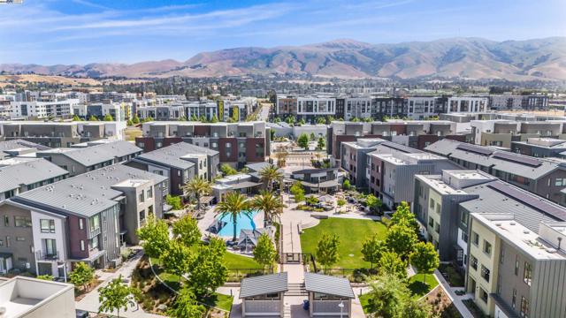 45099 Impress Common, Fremont CA: https://media.crmls.org/mediaz/32081606-03dc-4730-8ecc-051c245fcd56.jpg