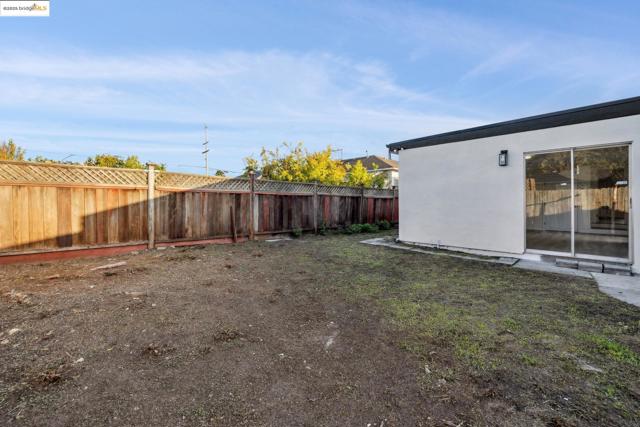 1921 Coalinga Ave, Richmond CA: https://media.crmls.org/mediaz/32087d8e-ede1-4111-8413-a312622b33d4.jpg