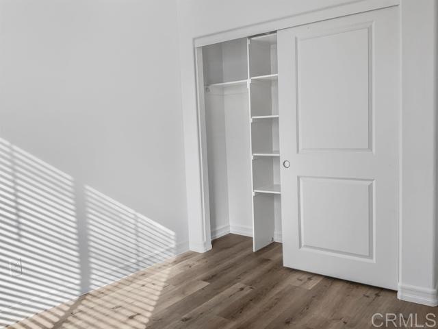 https://media.crmls.org/mediaz/3209ba17-ad03-477f-8e5c-6cf5b87cb7fe.jpg?preset=X-Large