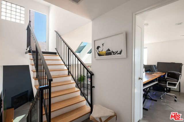1814 Thayer Avenue, 5 photo 14