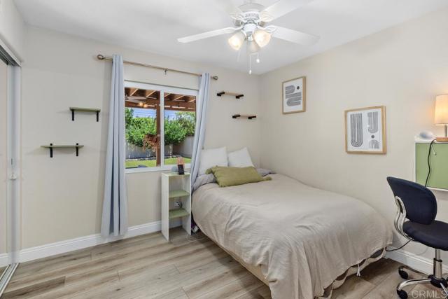 150 Rock Glen Way, Santee CA: https://media.crmls.org/mediaz/320bda2f-4bc4-4722-9d89-90b5955a0b8b.jpg