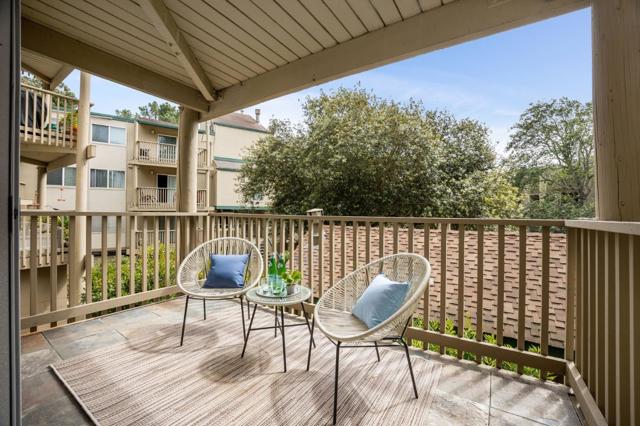 359 Half Moon Lane, Daly City CA: https://media.crmls.org/mediaz/320c0ab3-8ee0-439d-9815-b6ad5fe4047f.jpg