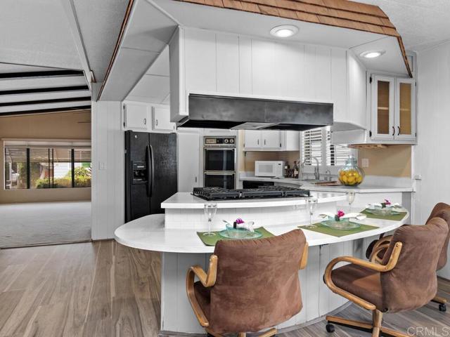 Detail Gallery Image 17 of 62 For 276 N El Camino Real Spc 132,  Oceanside,  CA 92058 - 2 Beds | 2 Baths