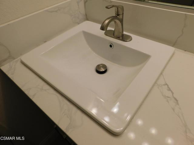 6213 Whitsett Avenue, North Hollywood CA: https://media.crmls.org/mediaz/320c7b83-de23-4531-805d-3060c438e4be.jpg