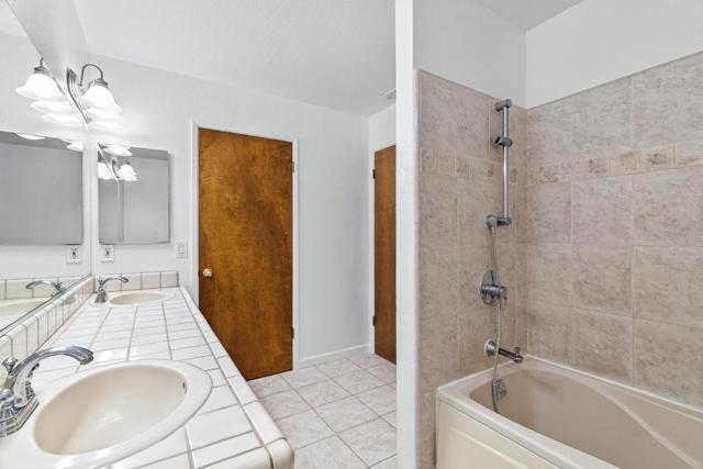 17 Carriage Lane, Scotts Valley CA: https://media.crmls.org/mediaz/320cb0f0-7e8d-4b1a-8c5f-1c148ed0ecfa.jpg