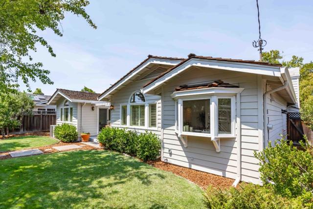 1470 Channing Avenue, Palo Alto CA: https://media.crmls.org/mediaz/320d0d5b-2b3c-4600-add9-cf489196bcff.jpg