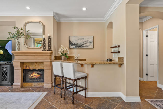 56925 Mountain, La Quinta CA: https://media.crmls.org/mediaz/320e26a2-0536-463e-8af1-6885ff2469a7.jpg