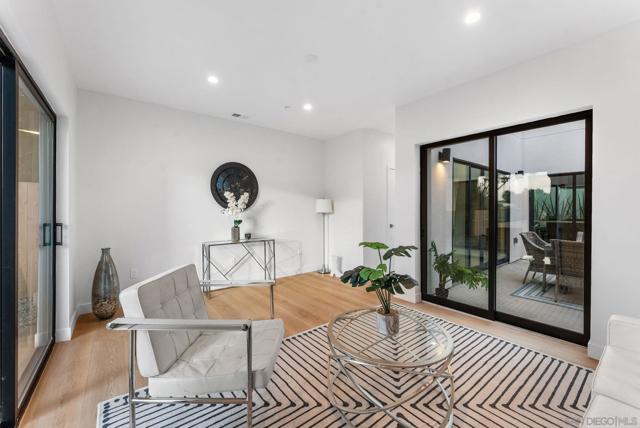 3653 Wilson Ave, San Diego CA: https://media.crmls.org/mediaz/320e480a-1362-453b-8b82-eae79a2baebf.jpg