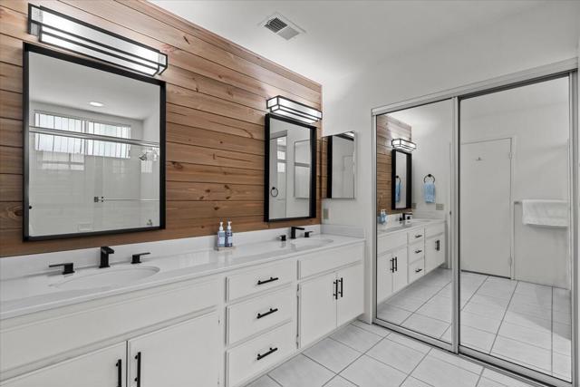 55347 Winged Foot, La Quinta CA: https://media.crmls.org/mediaz/320f7411-f764-4edd-8154-bbb4b98fbc11.jpg
