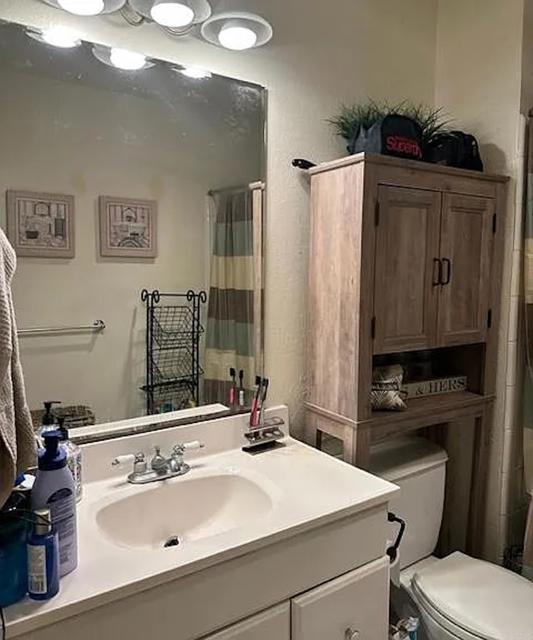 Detail Gallery Image 6 of 10 For 7982 Mission Center Ct #H,  San Diego,  CA 92108 - 2 Beds | 1/1 Baths