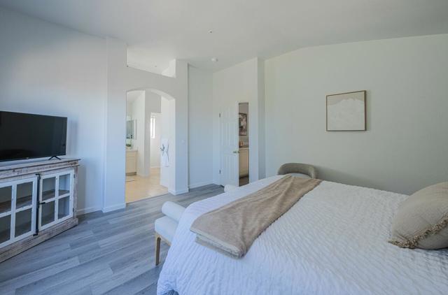 327 Rhine Court, Salinas CA: https://media.crmls.org/mediaz/32106537-379c-4158-b3c7-2bdf8851ccfc.jpg