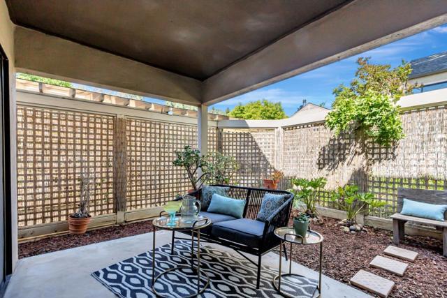 449 Alberto Way, Los Gatos CA: https://media.crmls.org/mediaz/32109f49-0471-4d94-834f-05d5e46f830f.jpg