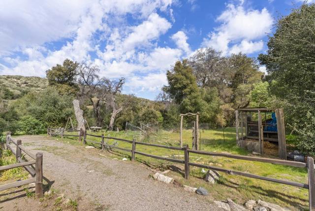 26742 San Felipe Rd, Warner Springs CA: https://media.crmls.org/mediaz/3210c677-d4ba-4082-b9f3-a54d2a41009b.jpg