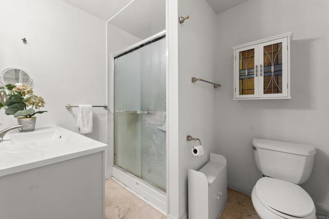 Detail Gallery Image 17 of 42 For 2736 Deerpark Dr, San Diego,  CA 92110 - 3 Beds | 2 Baths