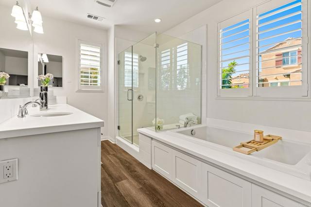Detail Gallery Image 15 of 44 For 16094 Veridian Cir, San Diego,  CA 92127 - 3 Beds | 2/1 Baths