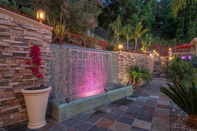 16840 Cypress Way, Los Gatos CA: https://media.crmls.org/mediaz/321239fe-9a20-43b1-8efe-919097ed2207.jpg