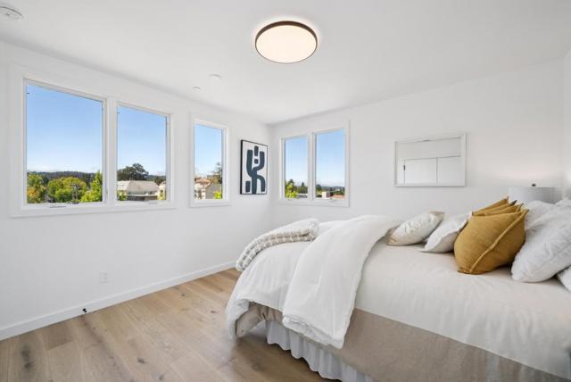 1433 Floribunda Avenue, Burlingame CA: https://media.crmls.org/mediaz/3212c6eb-3f35-48e6-95b5-682efa89db8f.jpg