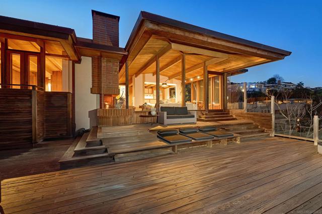 3016 Rogers Street, San Diego CA: https://media.crmls.org/mediaz/32133cf5-7e0c-4acf-b7c6-bede1aee7b82.jpg