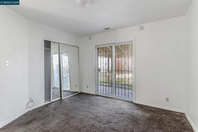 813 Grant St, Vallejo CA: https://media.crmls.org/mediaz/3213acf8-0f3c-4187-8ef2-a2dcfc401632.jpg