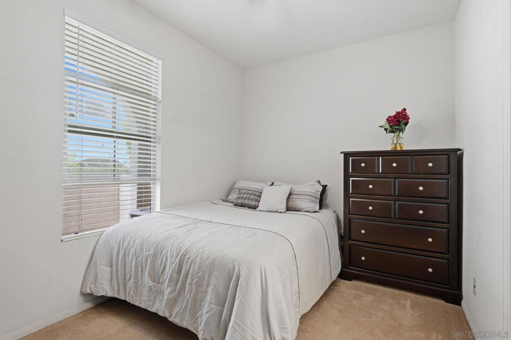 237 Marquette Ave - photo 2