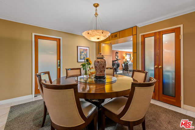 Image 10 of 26 For 851 Kings Road 207