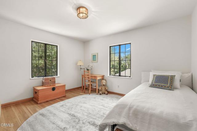 818 Huntington Garden Drive, San Marino CA: https://media.crmls.org/mediaz/32159eec-2e25-46e0-8374-be5f60695c37.jpg